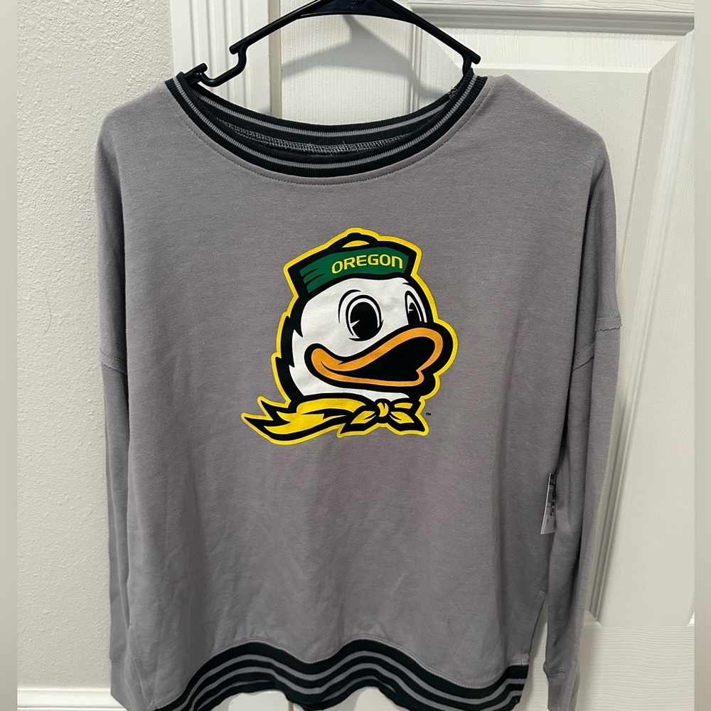 Oregon duck crew neck w/tags size medium